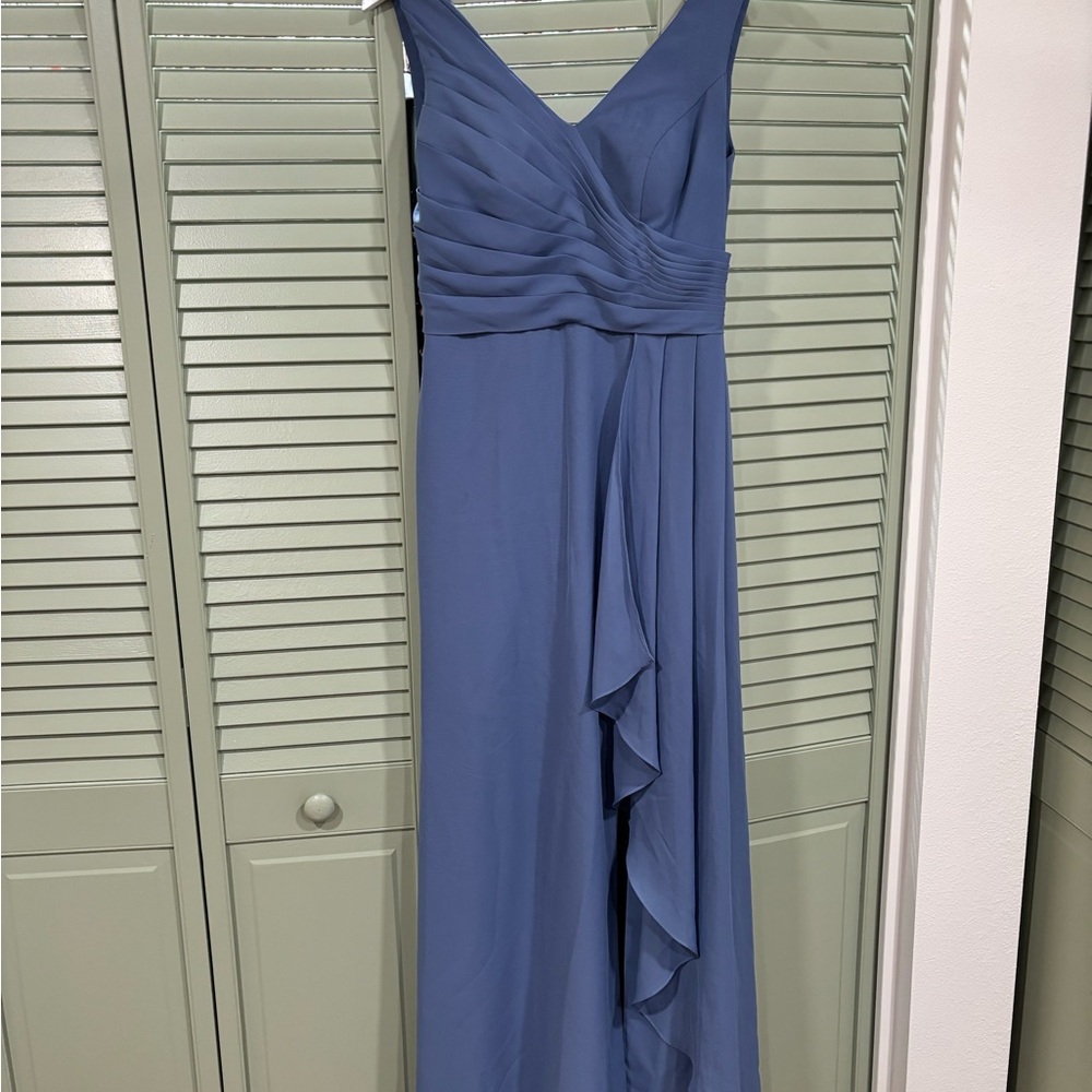 Elegant Blue Sleeveless Dress